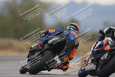 media/Sep-21-2025-Race Pace (Sun) [[98bf33ef95]]/Verified/2-Turn 2 Backside (835am)/